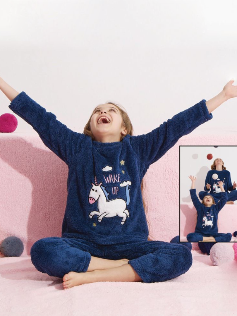 Pijama flaușata cu unicorn 21547-K