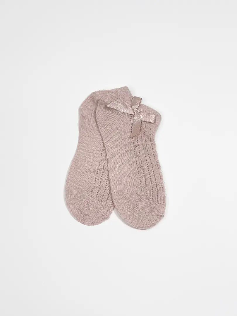 Șosete scurte tricotate cu fundiță K23009