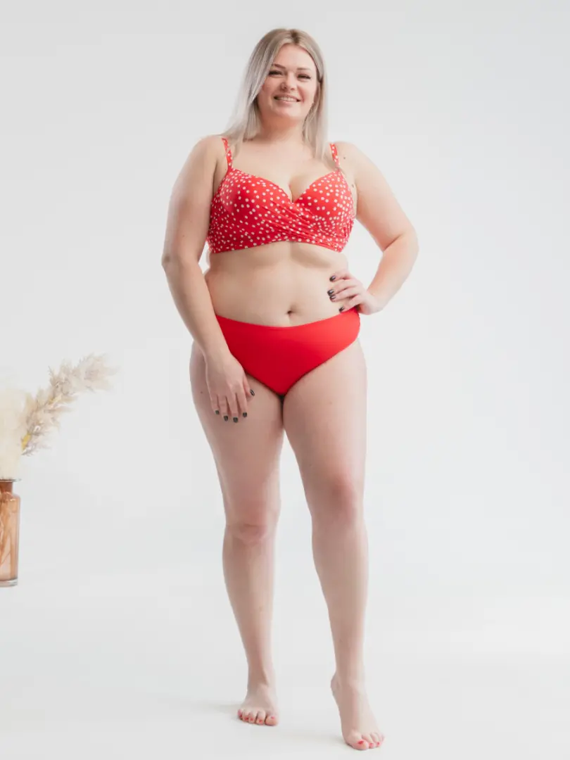 Costum de baie cu buline cu cupe întărite