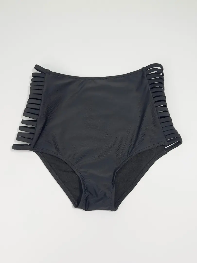 Slip de baie decupat în laterale