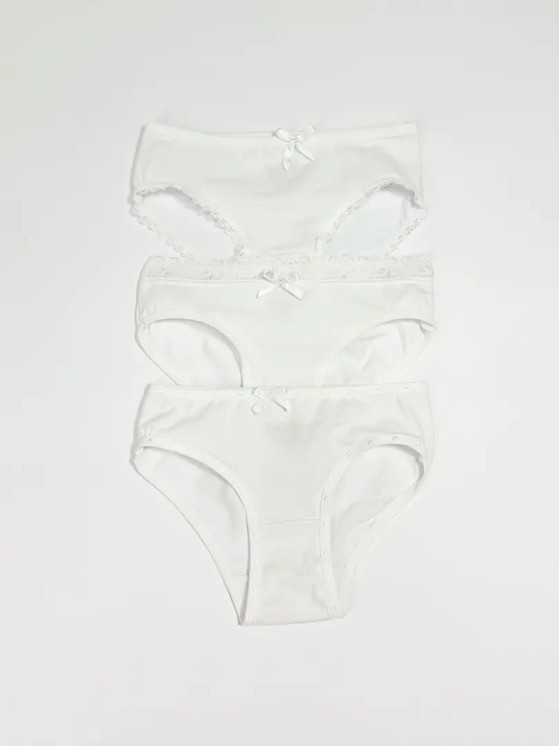 Set din 3 chiloți pentru fetițe