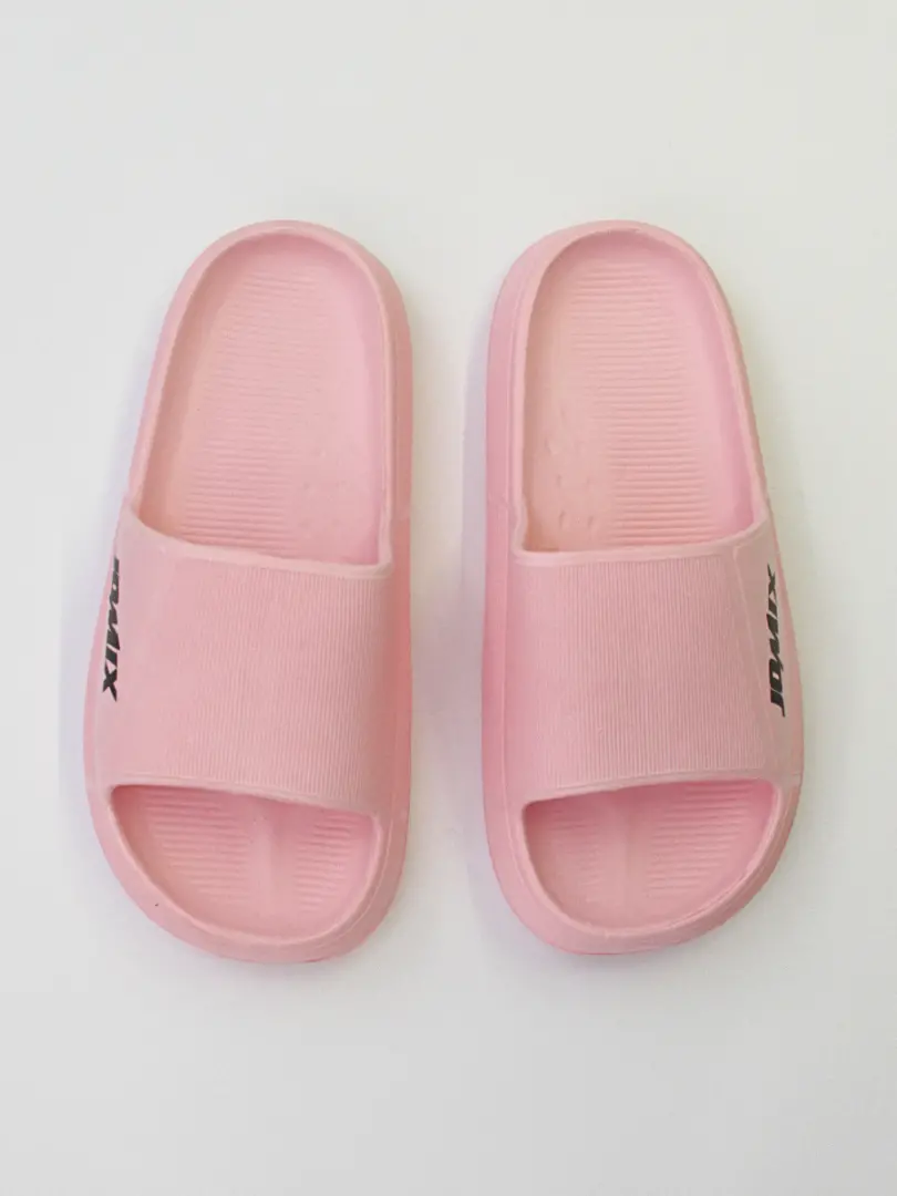 Șlapi de plajă pentru femei