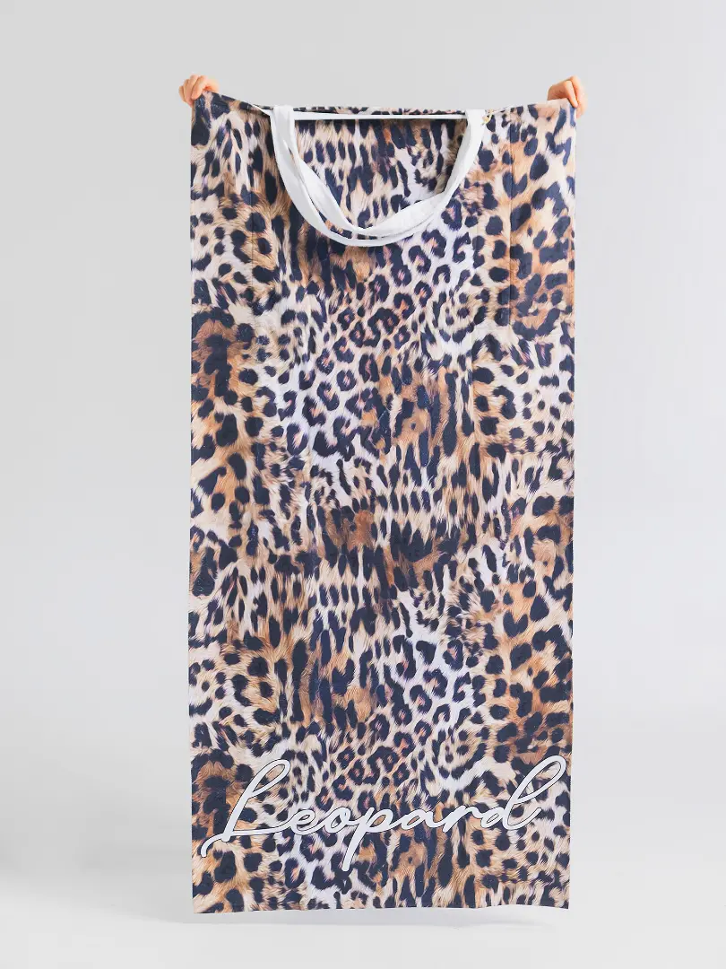 Prosop transformabil in geantă de plajă