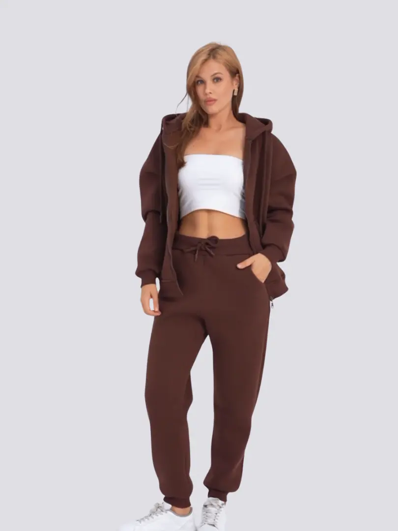 Trening cu fleece la interior