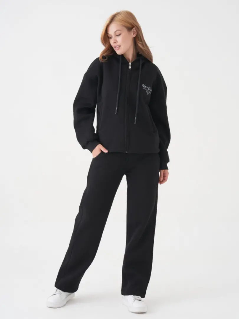 Trening cu fleece cu pantaloni drepți