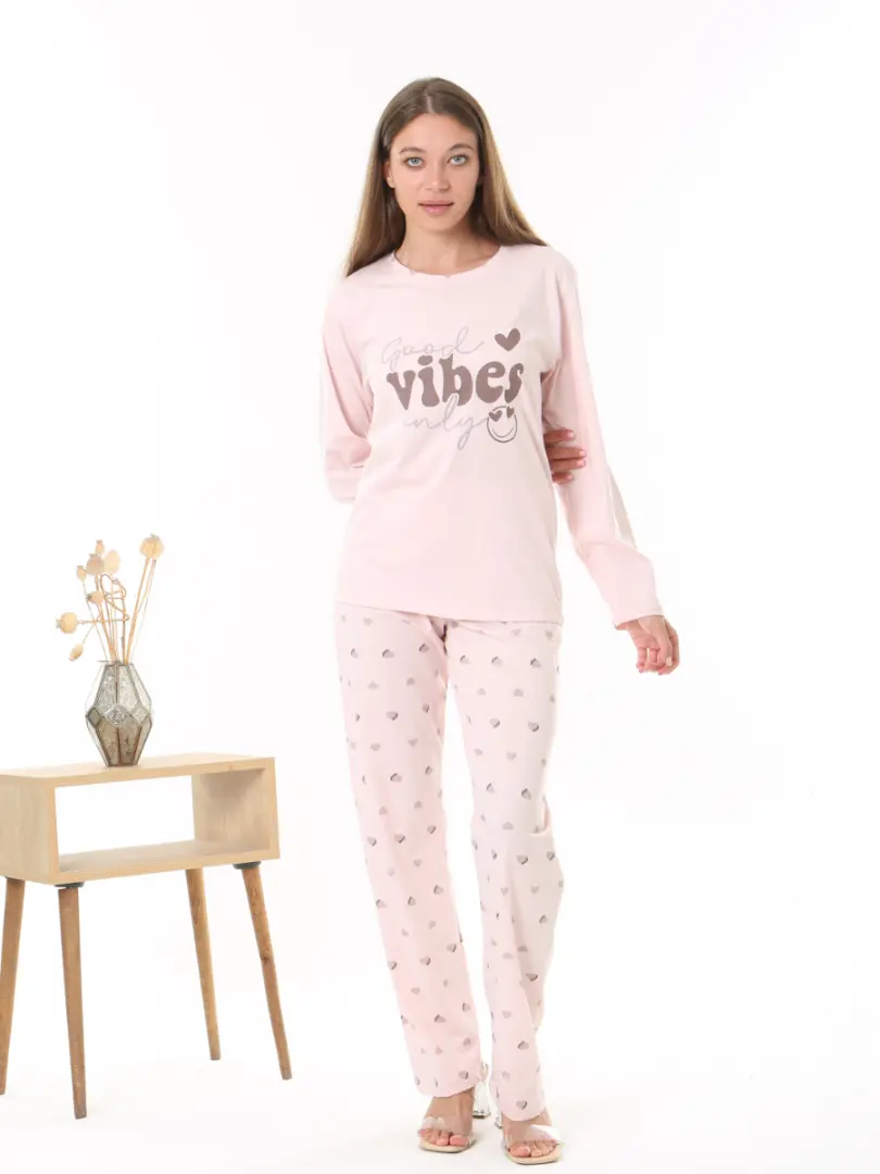 Pijama de bumbac cu inimioare