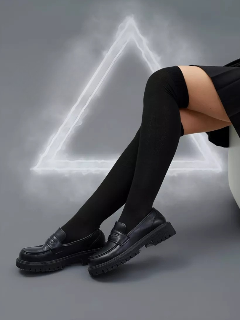 Длинные хлопковые носки выше колена